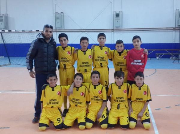 Okulumuz Yıldız Futsal Erkek Takımı ilçemizde düzenlenen turnuvaya katılım sağladı.